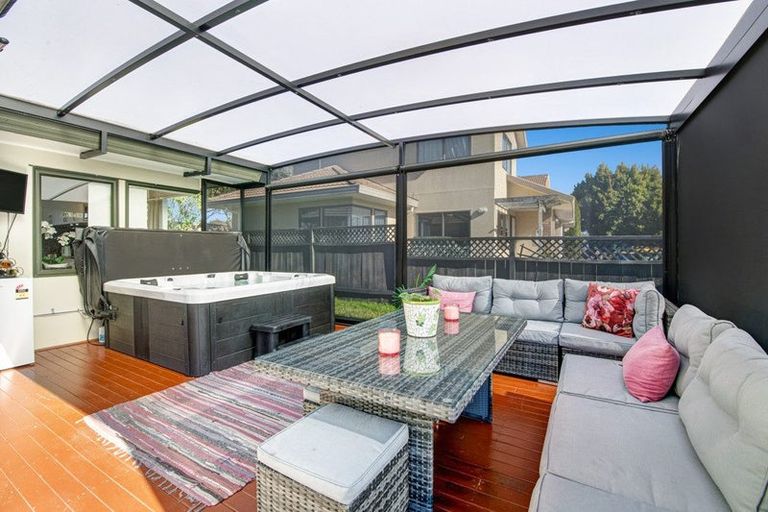 Photo of property in 1/27 Roanoke Way, Albany, Auckland, 0632