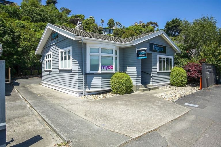 Photo of property in 77 Tahunanui Drive, Tahunanui, Nelson, 7011