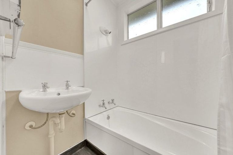 Photo of property in 3 Taranui Place, Bromley, Christchurch, 8062