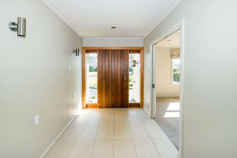 Photo of property in 125 Main North Road, Geraldine, 7930