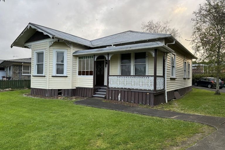 Photo of property in 1/435 Great South Road, Opaheke, Papakura, 2113