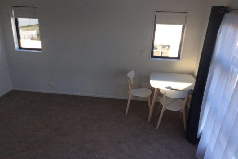 Photo of property in 43 Eugenia Rise, Totara Heights, Auckland, 2105