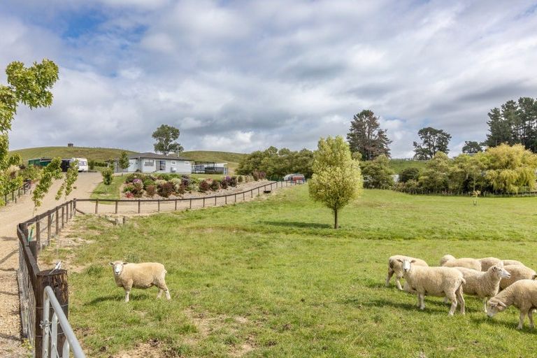 Photo of property in 64 Long Range Road, Omakere, Waipawa, 4271