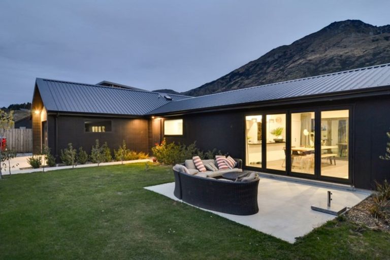 Photo of property in 15 Regent Street, Lower Shotover, Queenstown, 9304