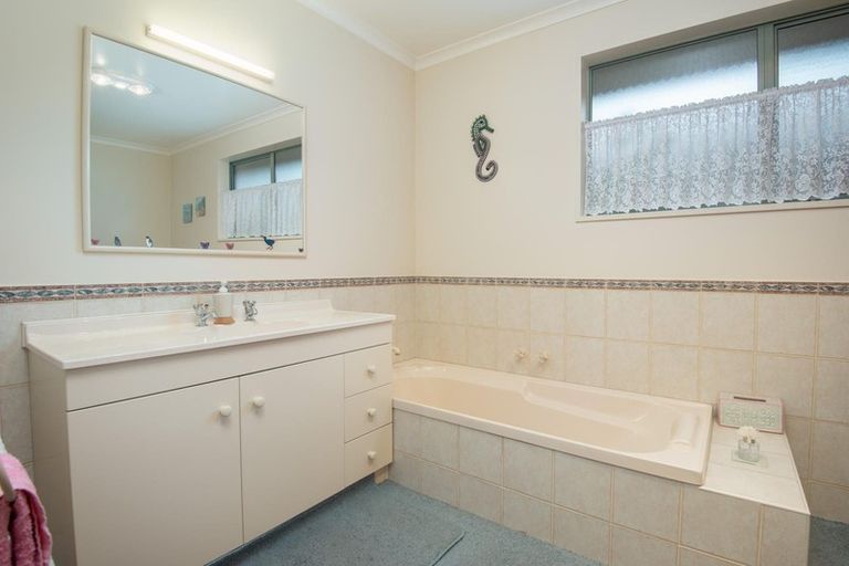 Photo of property in 5b Victoria Street, Mosgiel, 9024