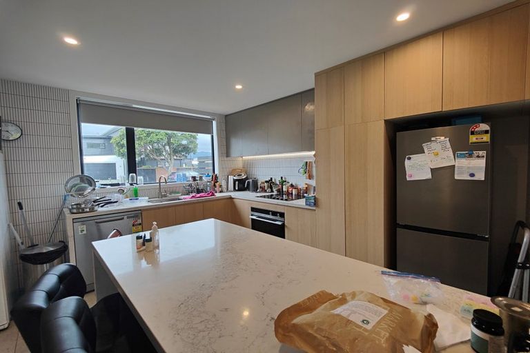 Photo of property in 17a Cuba Street, Petone, Lower Hutt, 5012