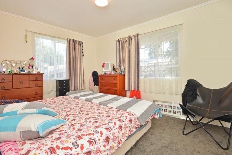 Photo of property in 71 Oxford Street, Lansdowne, Masterton, 5810