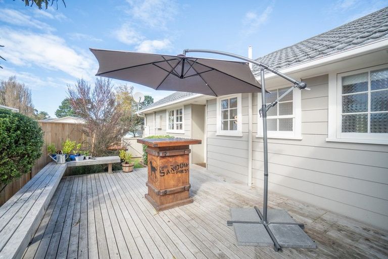 Photo of property in 86 Ruamahanga Crescent, Terrace End, Palmerston North, 4410