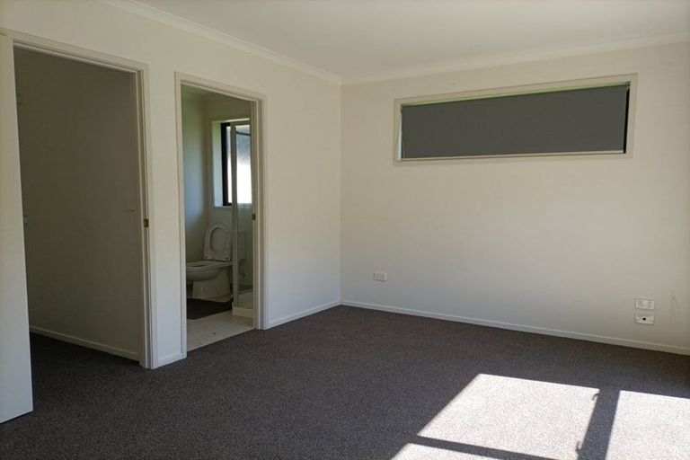 Photo of property in 10 Mcgowan Rise, Tuakau, 2121