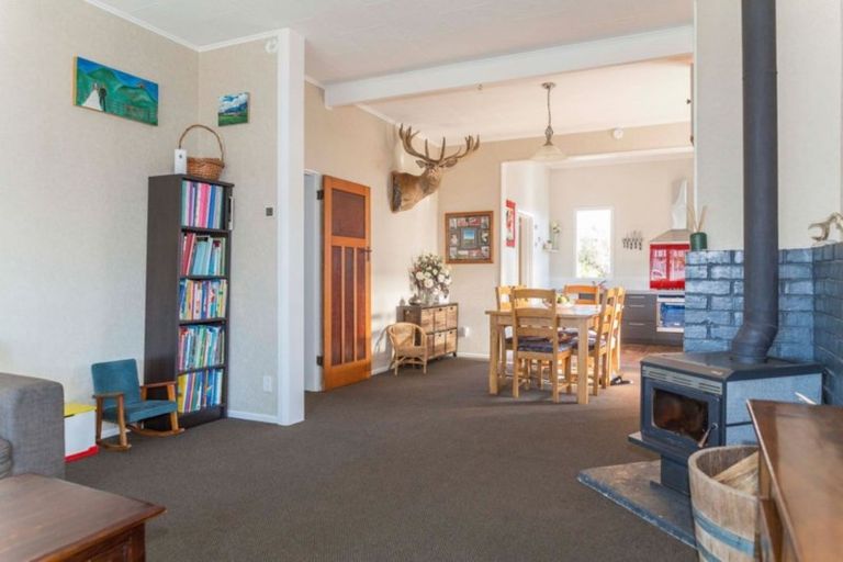 Photo of property in 36 Alma Street, Dannevirke, 4930