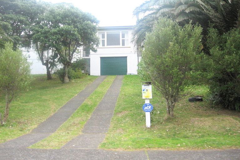Photo of property in 9 Porter Place, Paekakariki, 5034
