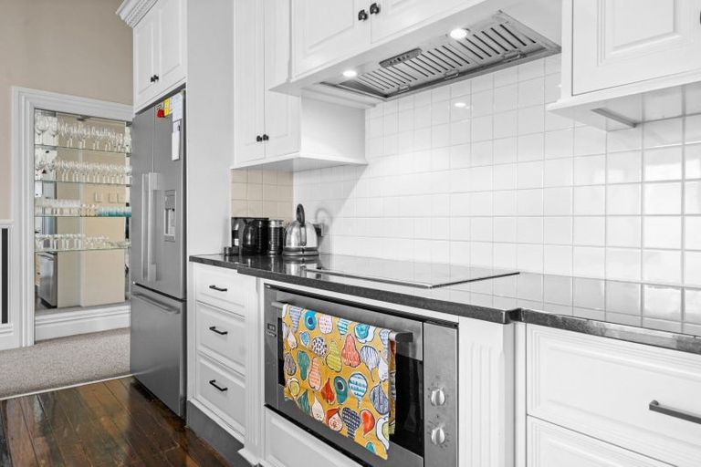 Photo of property in 141 Main Street, Greytown, 5712