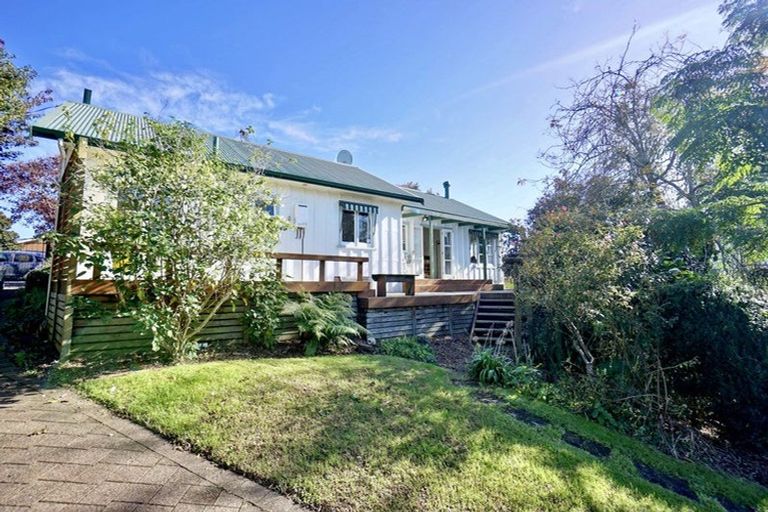 Photo of property in 6 Beatty Avenue, Te Puke, 3119