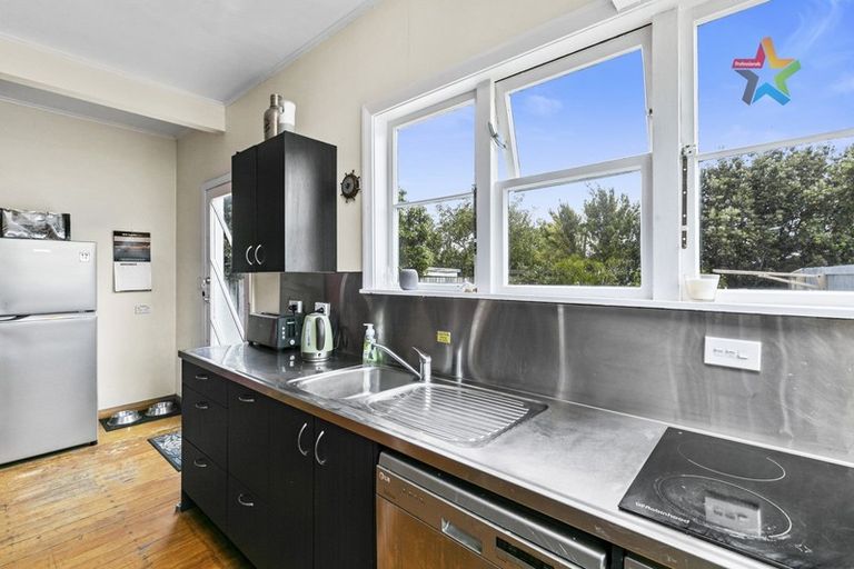 Photo of property in 73 Adelaide Street, Petone, Lower Hutt, 5012