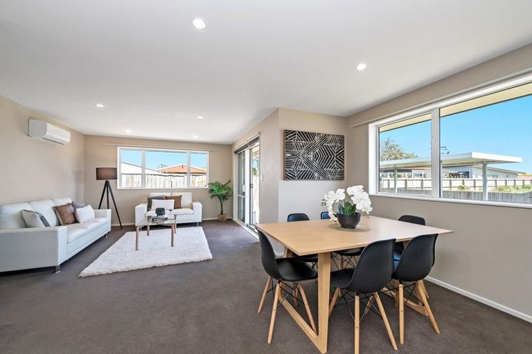 Photo of property in 6/19 Leeston Lake Road, Leeston, 7632