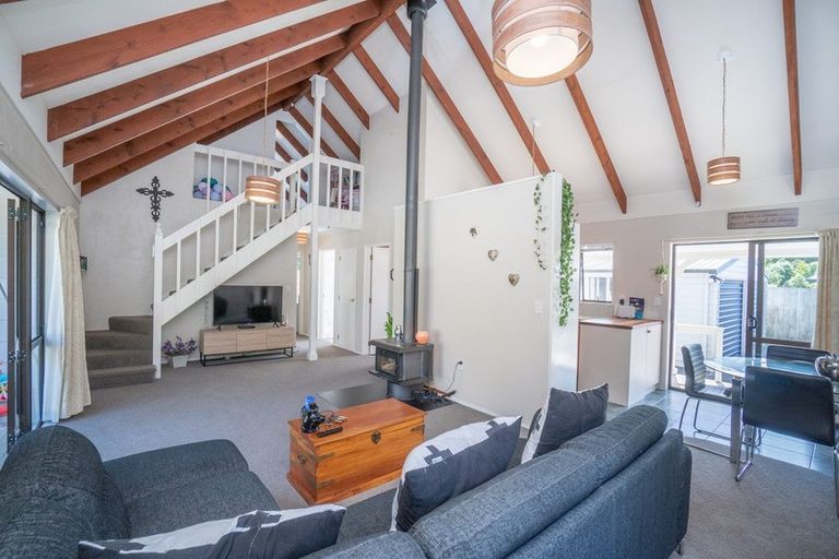 Photo of property in 4 Landau Court, Ashhurst, 4810