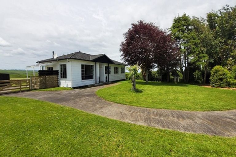 Photo of property in 444 Fraser Road, Normanby, Hawera, 4673