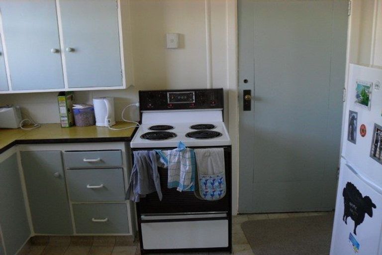 Photo of property in 11b Upper Lewisville Terrace, Thorndon, Wellington, 6011