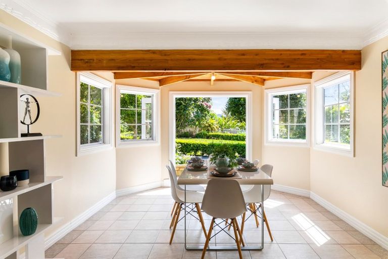 Photo of property in 120 Parker Road, Oratia, Auckland, 0604