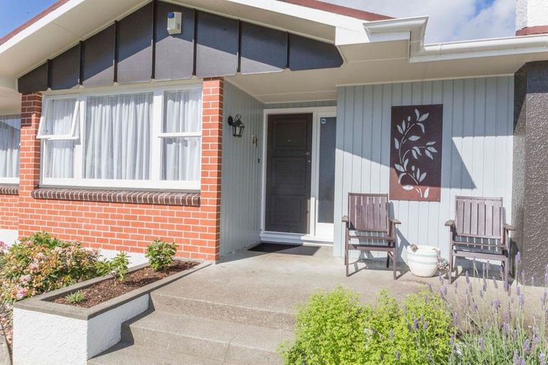 Photo of property in 25 Victoria Avenue, Dannevirke, 4930