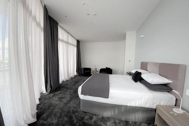 Photo of property in 401/15 Rawene Road, Birkenhead, Auckland, 0626