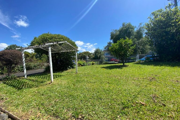 Photo of property in 18 Kelkirk Street, Kelston, Auckland, 0602