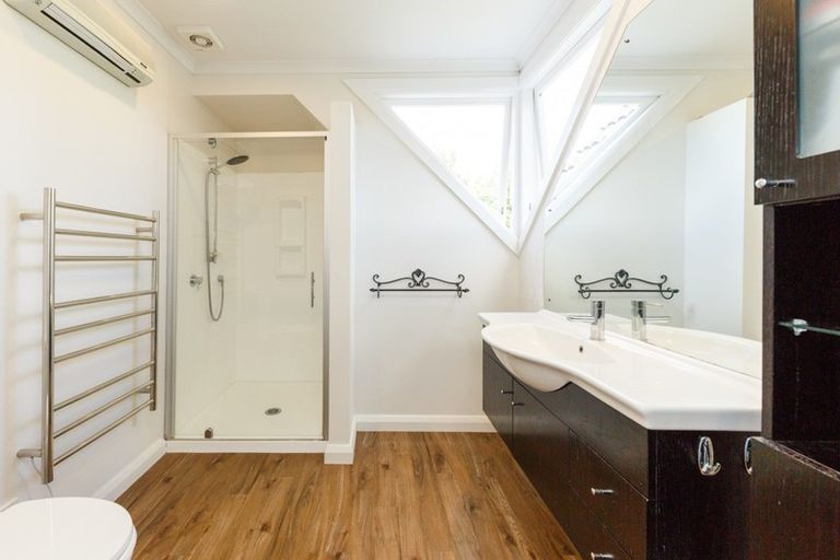 Photo of property in 412 Ruahine Street, Terrace End, Palmerston North, 4410