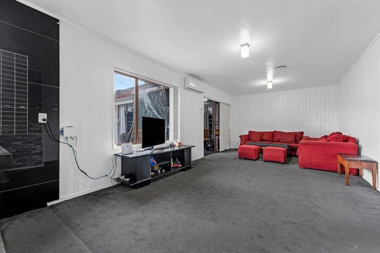Photo of property in 2/126 Great South Road, Manurewa, Auckland, 2102