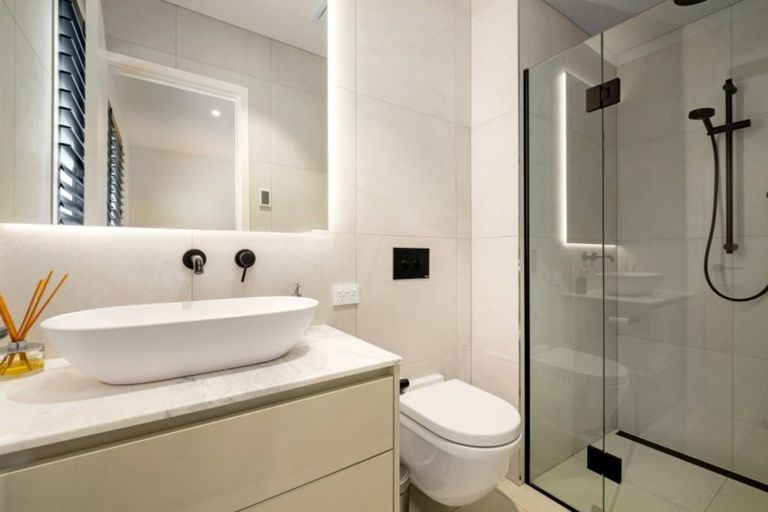 Photo of property in 56 Falconer Rise, Jacks Point, Queenstown, 9371