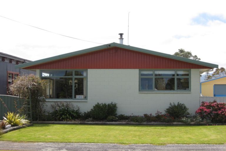 Photo of property in 161 Peel Street, Westport, 7825