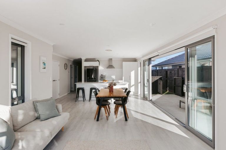 Photo of property in 43 Kaiora Drive, Papamoa Beach, Papamoa, 3118