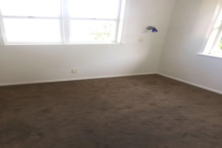 Photo of property in 23 Sheridan Drive, New Lynn, Auckland, 0600