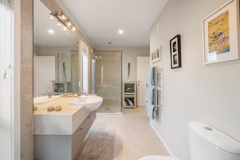 Photo of property in 23 Shepherd Road, Waipahihi, Taupo, 3330