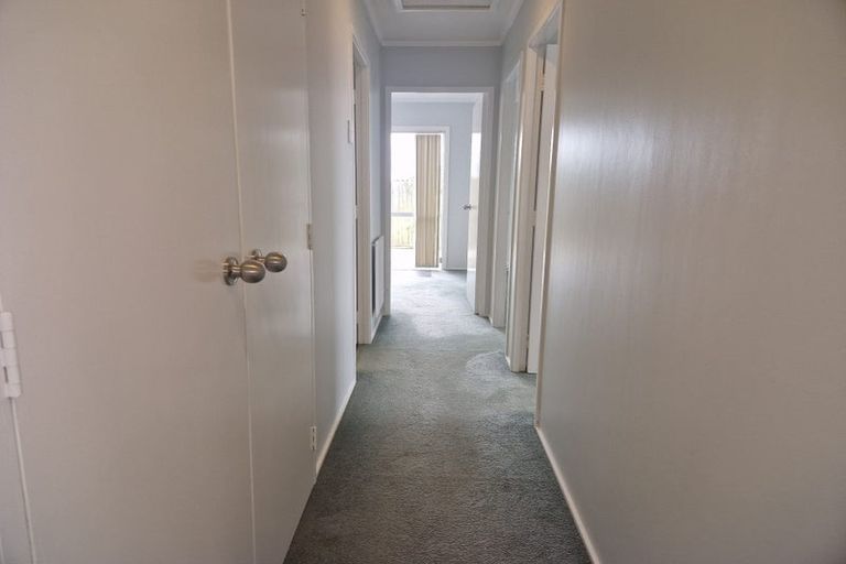 Photo of property in 9 Kerr Grove, Johnsonville, Wellington, 6037