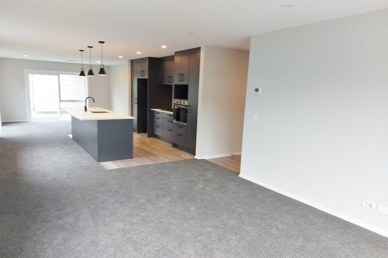 Photo of property in 4 Thornbury Lane, Timberlea, Upper Hutt, 5018