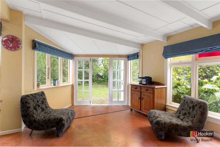 Photo of property in 2 Snell Crescent, Waihi Beach, 3611