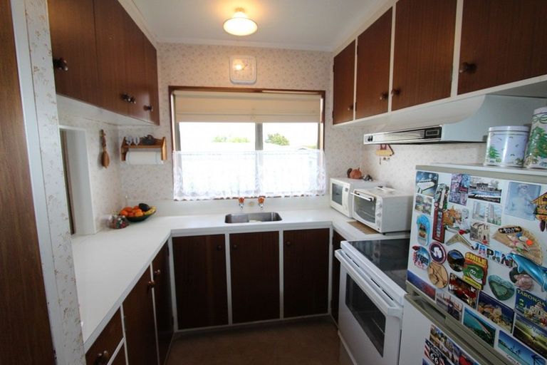 Photo of property in 77 Ormond Street, Woodville, 4920