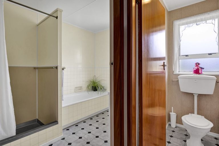 Photo of property in 55 Broadway, Stratford, 4332