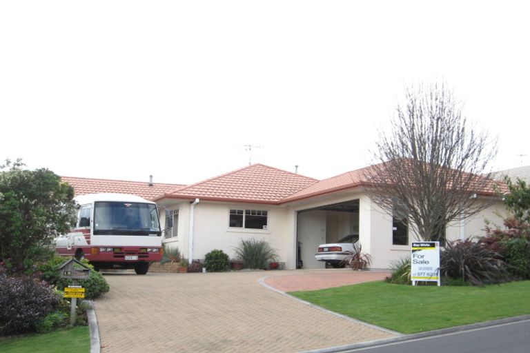 Photo of property in 15 Rochester Place, Bethlehem, Tauranga, 3110