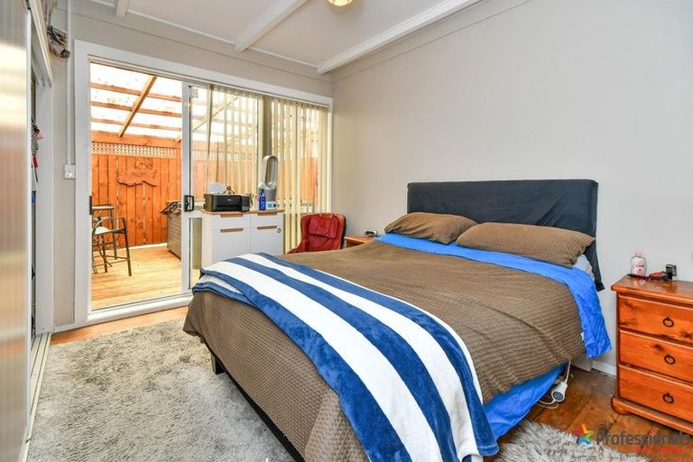 Photo of property in 9 Plunket Avenue, Papatoetoe, Auckland, 2104