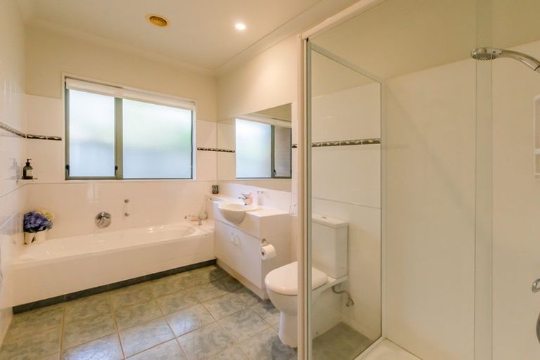 Photo of property in 105 Ngarara Road, Waikanae, 5036