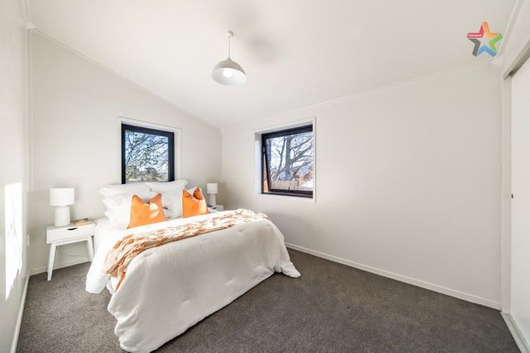 Photo of property in 18d Norana Road, Maoribank, Upper Hutt, 5018