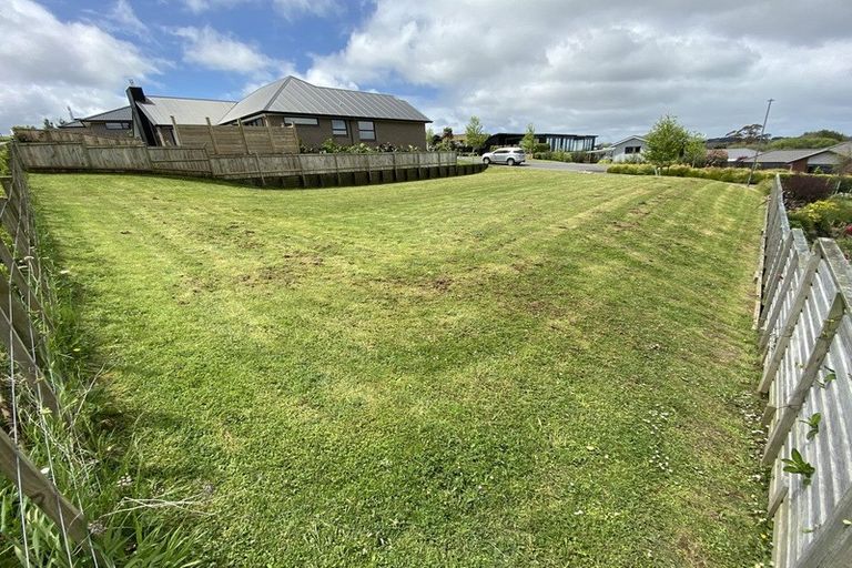 Photo of property in 9 Laly Haddon Place, Matakana, Warkworth, 0985