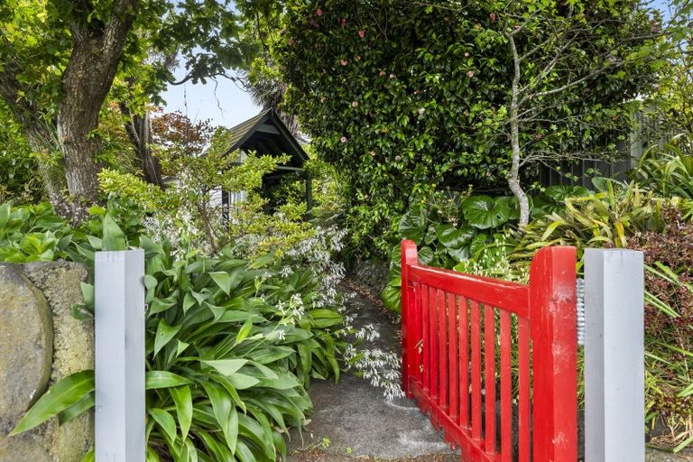 Photo of property in 263 Carrington Street, Vogeltown, New Plymouth, 4310