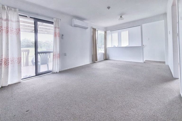 Photo of property in 57a Tiroroa Avenue, Te Atatu South, Auckland, 0610