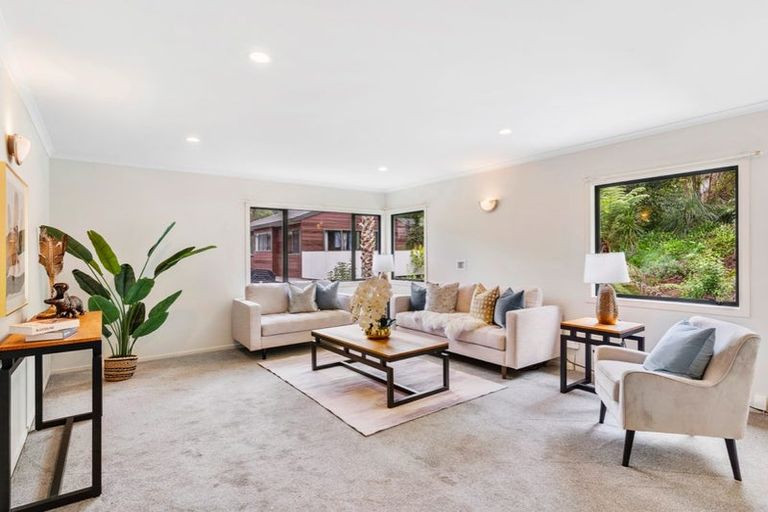 Photo of property in 4/177 Carlisle Road, Northcross, Auckland, 0632