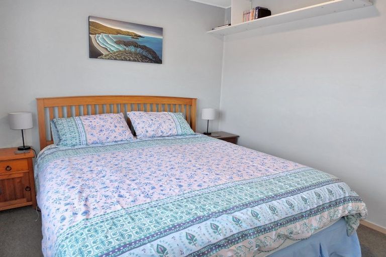 Photo of property in 16 Cousins Avenue East, Foxton Beach, Foxton, 4815