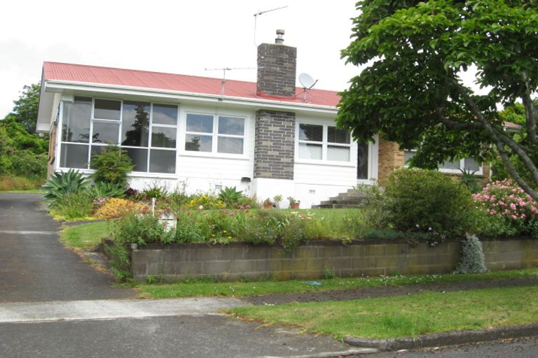 Photo of property in 4 Laurelwood Avenue, Pukekohe, 2120