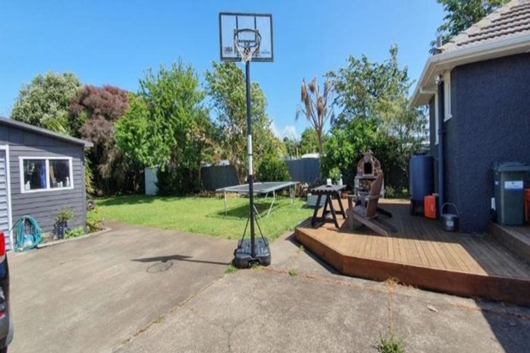 Photo of property in 19 Selwyn Crescent, College Estate, Whanganui, 4500
