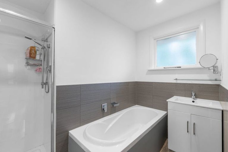 Photo of property in 103 Main North Road, Woodend, 7610